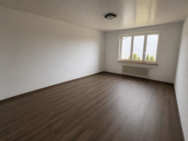 Helle 4.5-Zimmer-Wohnung mit Balkon in ruhiger Lage in Köniz (4)