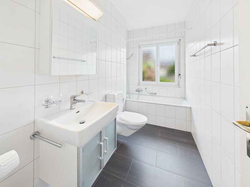 Charmante 2-Zimmer-Wohnung mit Balkon an ruhiger Lage in Bern (5)
