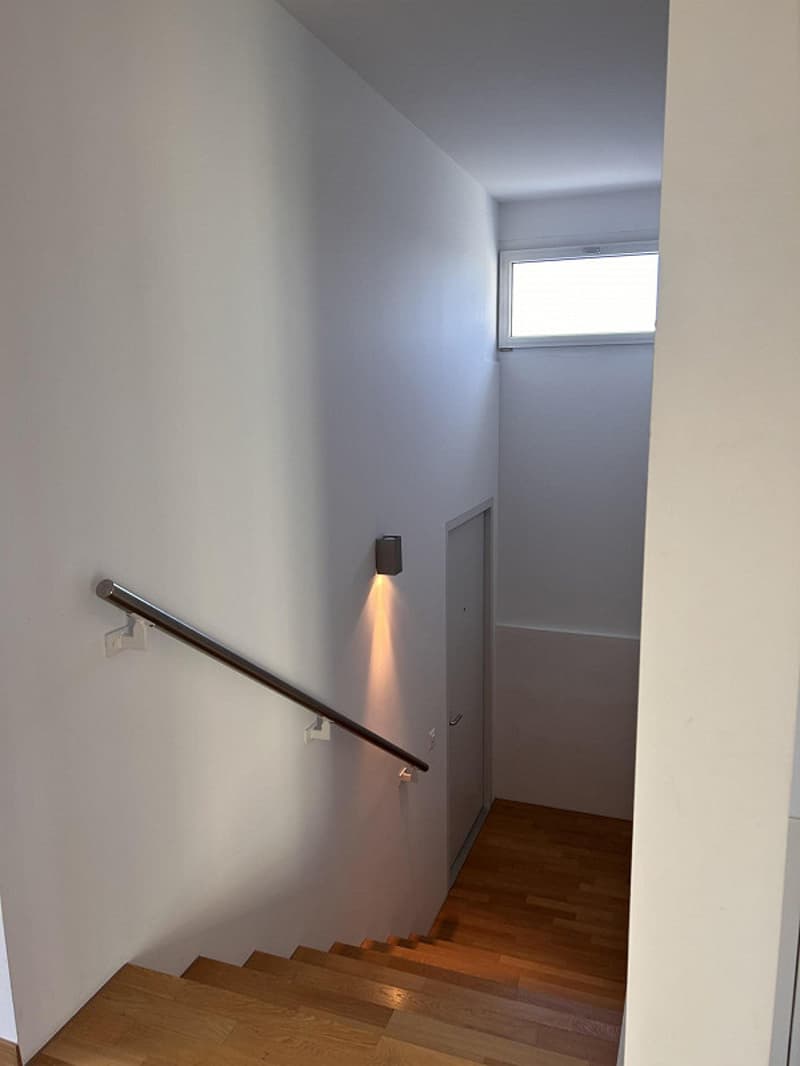 3.5-Zimmer-Attikawohnung mit wunderschönem Bergpanorama (13)