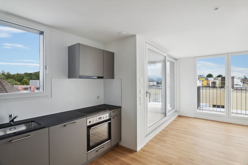schöne 2.5-Zimmer-Attikawohnung in Zollikofen (3)