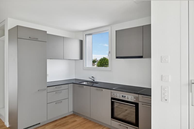 schöne 2.5-Zimmer-Attikawohnung in Zollikofen (4)
