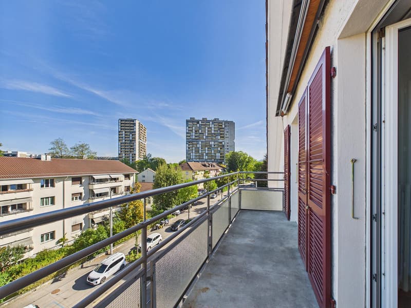 helle 2-Zimmerdachwohnung an zentraler Lage in Bern Bümpliz (13)