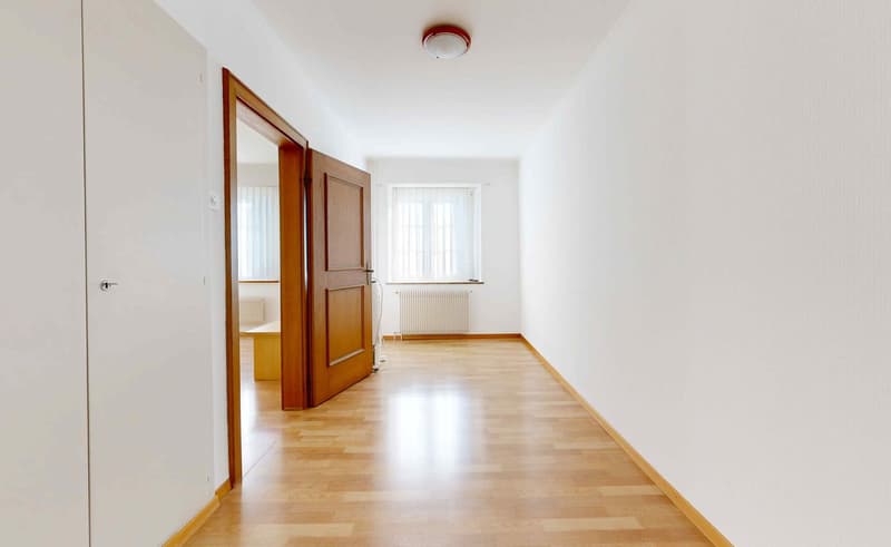 Äs riesigs Huus uf ganz viu Land mit unverboubarer Ussicht für ei oder zwe Familie (33)