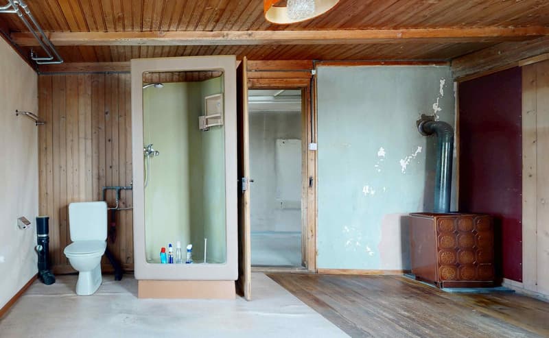 Über 2'300 m² Bouland a idealer Lag (11)