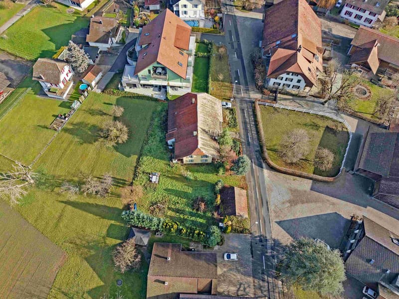 Freie Blick uf Aare u Jura - ändlech Bouland mit meh Chance u Potenzial aus Risike u Uflage (5)