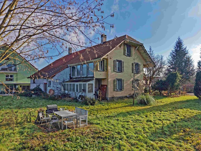 Freie Blick uf Aare u Jura - ändlech Bouland mit meh Chance u Potenzial aus Risike u Uflage (10)