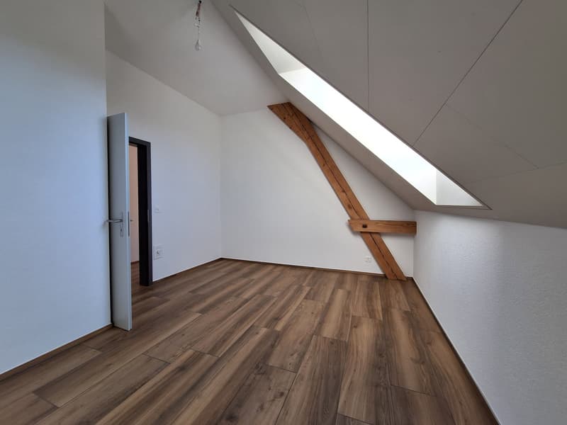Ampio appartamento di 3,5 locali con balcone a Eriswil (9)
