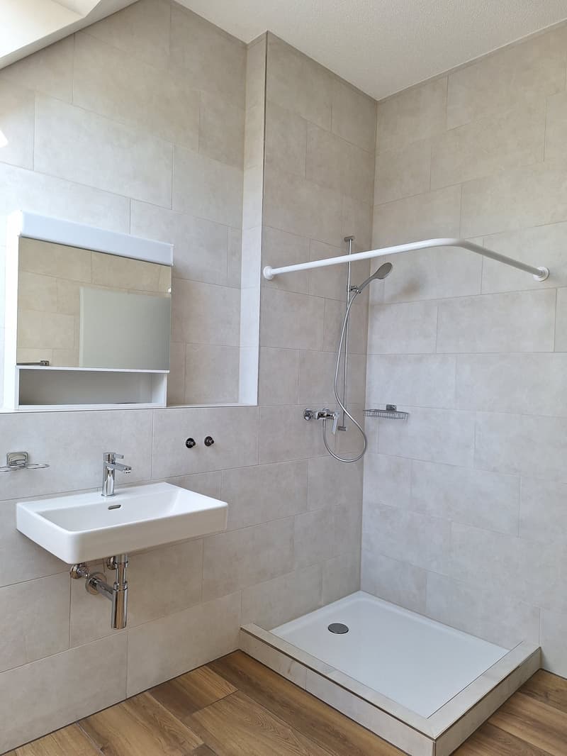 Ampio appartamento di 3,5 locali con balcone a Eriswil (11)