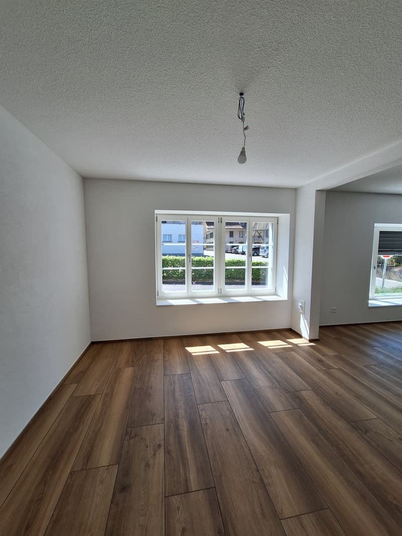 Helle 4.5 Zi Wohnung in Eriswil mit gedecktem Parkplatz (5)