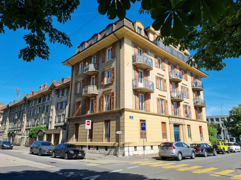 Magnifique appartement de 6 pièces au dernier étage d'un immeuble de caractère - Rue Edouard-Desor 3 à Neuchâtel (11)