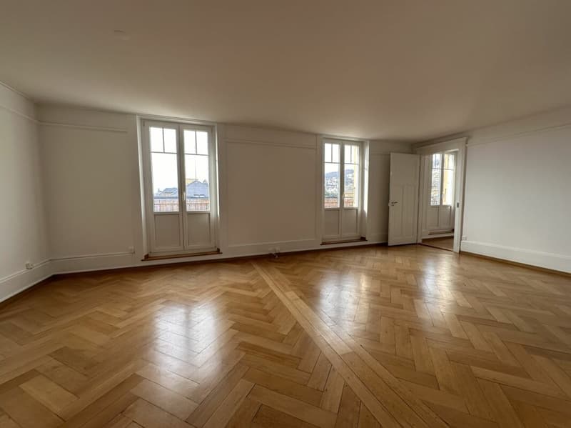 Magnifique appartement de 6 pièces au dernier étage d'un immeuble de caractère - Rue Edouard-Desor 3 à Neuchâtel (3)