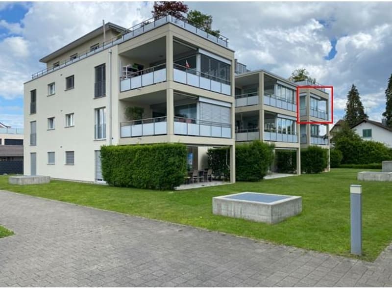 Exklusive 4.5-Zimmer-Wohnung mit Whirlpool, Wintergarten & Balkon (1)