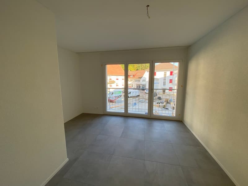 Moderne 4.5-Zimmer-Wohnung im Herzen von Flüh (9)