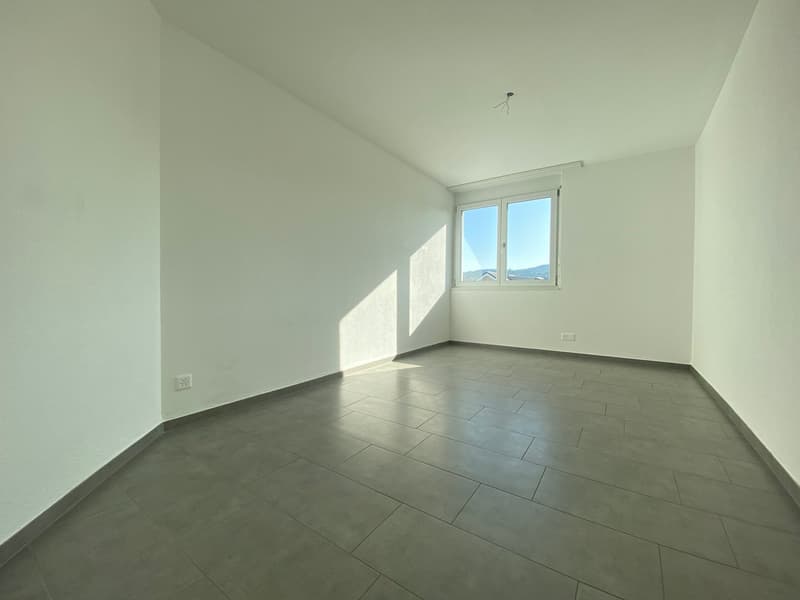 Moderne 3.5-Zimmer-Gartenwohnung mit grossem Sitzplatz (3)