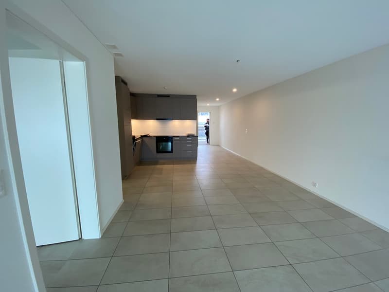Moderne 2.5-Zimmer-Wohnung mit Balkon in Safenwil (6)