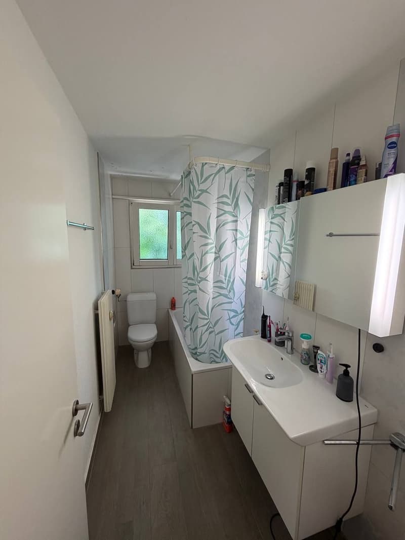 Per 1.9./1.10. - Naturnah gelegene, schöne 3.5 Zi Wohnung (20)