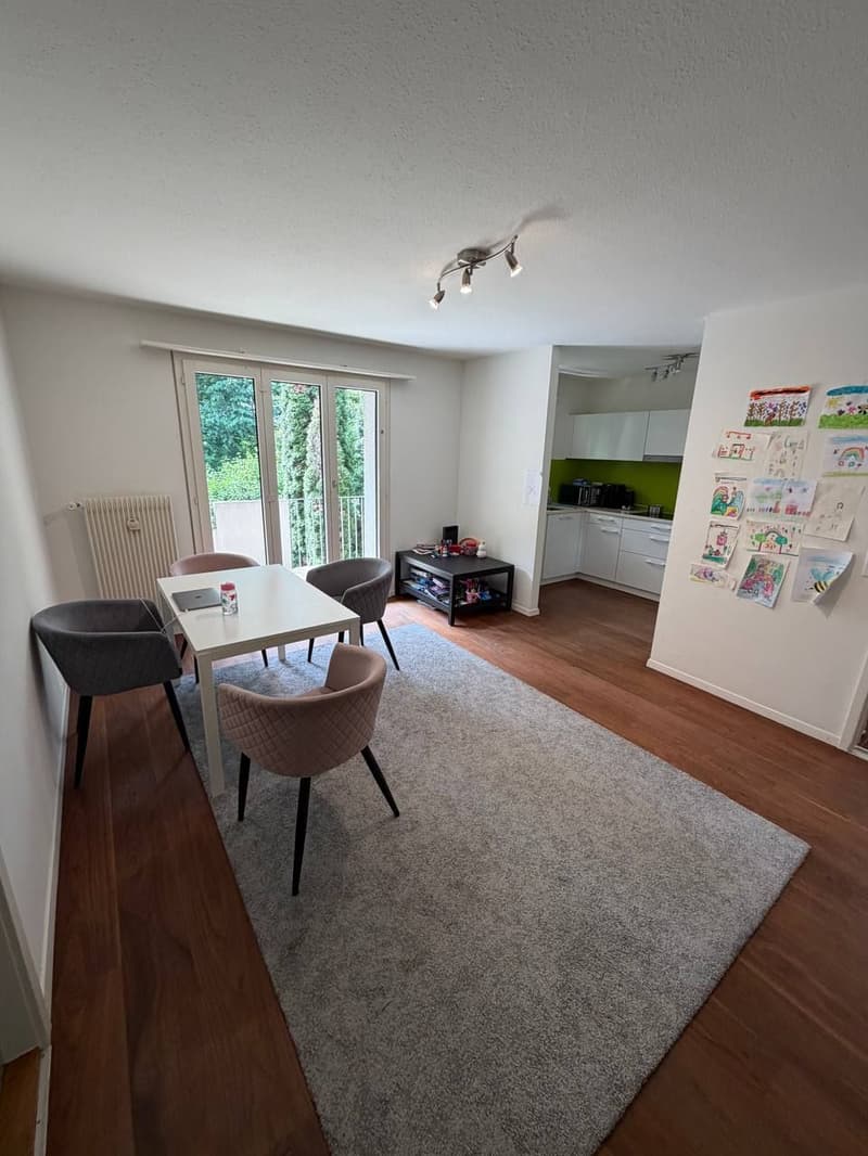 Per 1.9./1.10. - Naturnah gelegene, schöne 3.5 Zi Wohnung (8)
