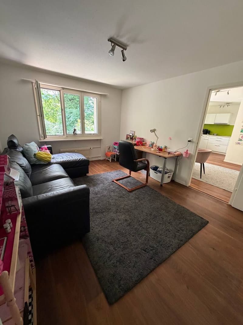 Per 1.9./1.10. - Naturnah gelegene, schöne 3.5 Zi Wohnung (2)