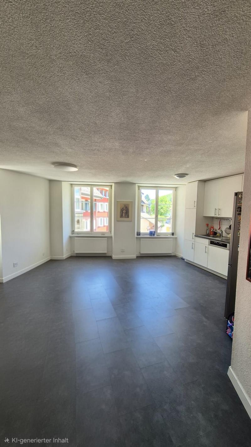 Ab 1.9./15.9./1.10. - Schöne 4.0 Zi Wohnung in Altstadthaus (3)