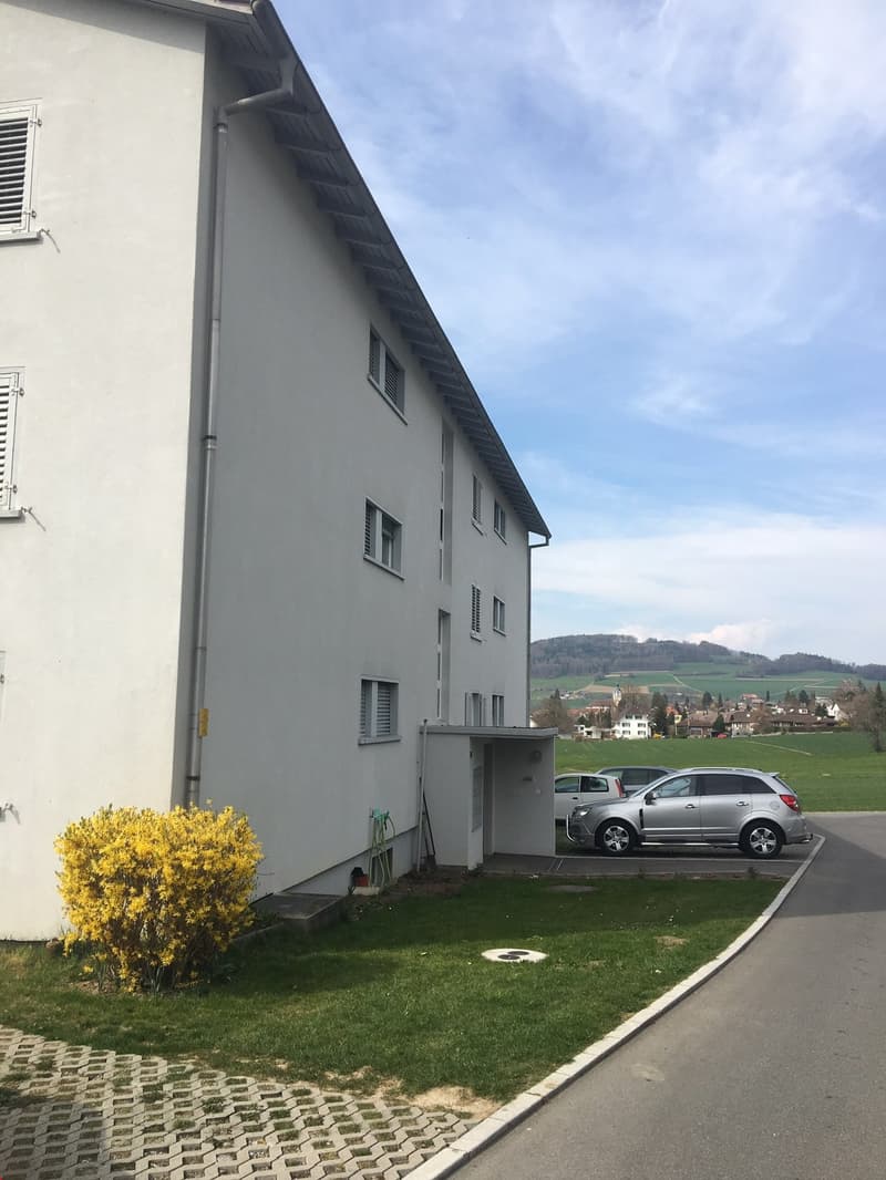 Tolle Aussicht ins Grüne und schön für Kinder zum Spielen