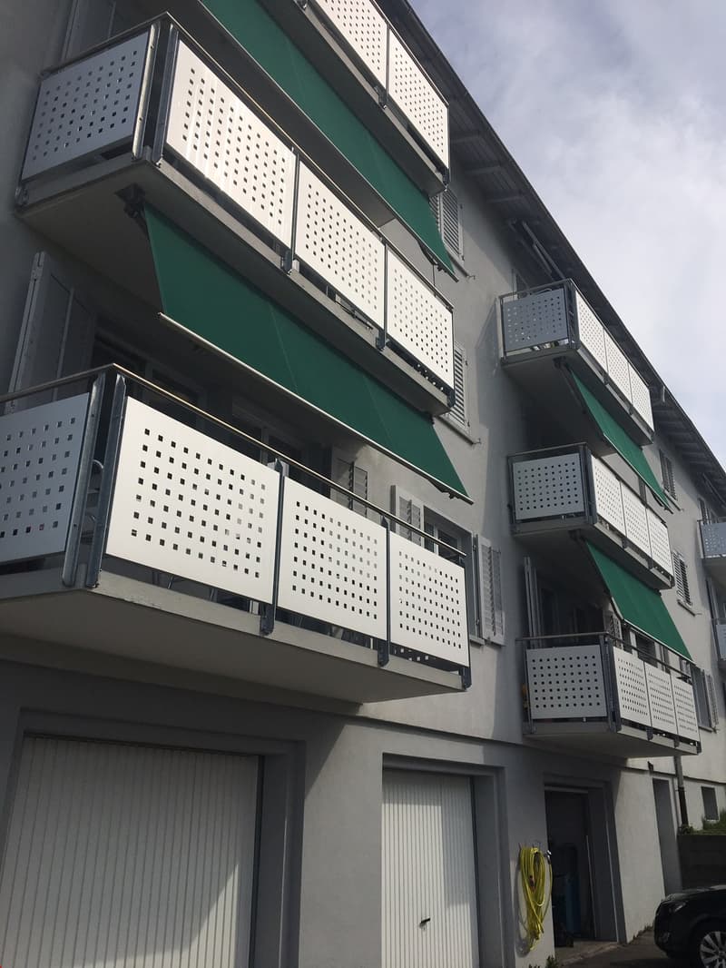 Schöner, geschützter Balkon