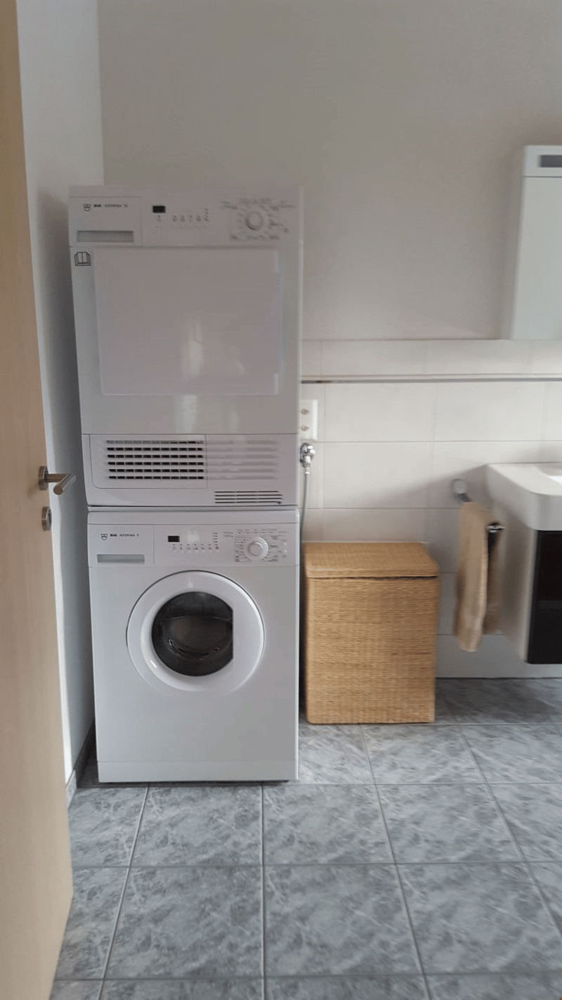 Badezimmer mit eigenem Waschturm