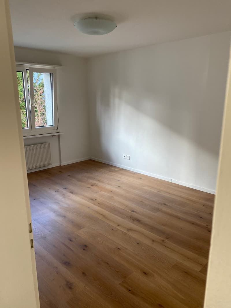 Hübsche 3.5 Zi Wohnung mit Balkon, Bächlein, Natur - ab 1.10.2026 (3)