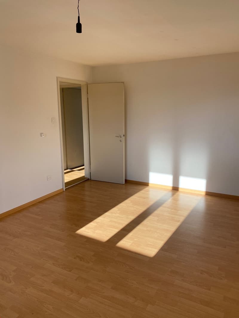 Weiteres Zimmer oder Schlafzimmer/Gästezimmer/Büro