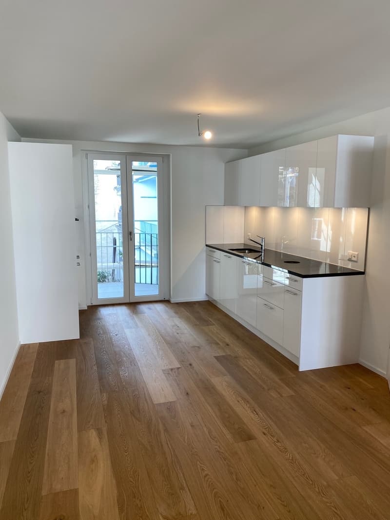 Ab 1.11.2026 - Wunderschöne 3.5 Zi Wohnung, lauschiger Balkon (6)