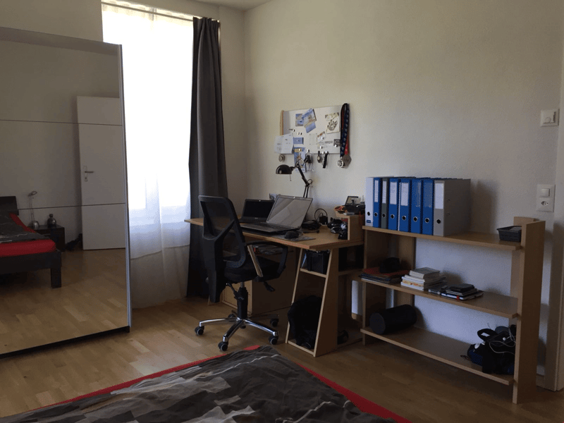 Platz für eine Büroecke im Schlafzimmer