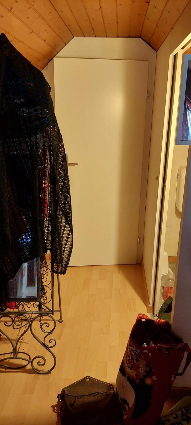 Kleines 1.0 Zi Studio mit WC/Lavabo - per 1.11. (8)