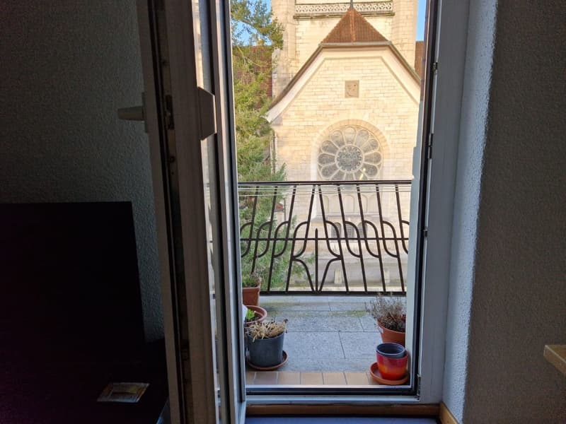 Grosszügige 2.5 Zi Wohnung mit traumhafter Aussicht - flexibel ab 1.10./1.11./1.12. (6)