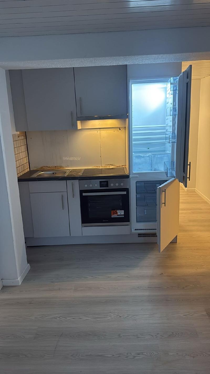 Ab 15.9-/1.10. - Hübsche 2.0 Zi Wohnung, frisch gestrichen (9)