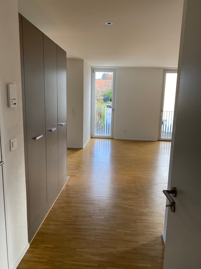 Ab 1.12./1.1. - Stylische 3.5 Zi Whg mit Balkon, Garage (21)
