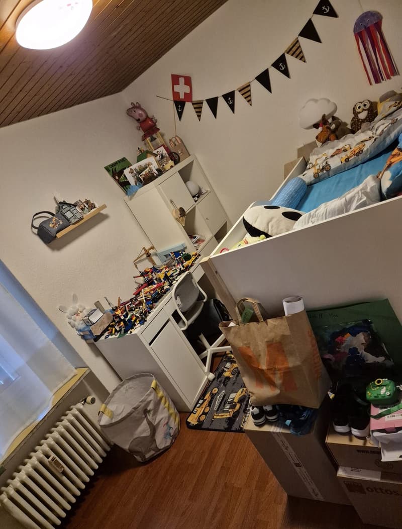 Einfache 4.0 Zi Whg in ländlichem Haus, grosser Garten - per 1.12. (8)
