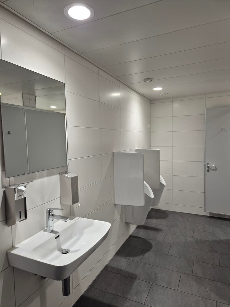 Espace de bureau spacieux dans un emplacement central - location de surfaces partielles possible (9)