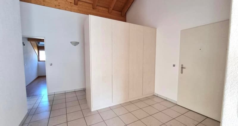 Charmante 4.5-Zimmerwohnung - Im Zentrum von Visp (8)