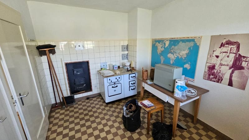 6½ Zimmer Wohnhaus mit 2 Wohnungen (9)