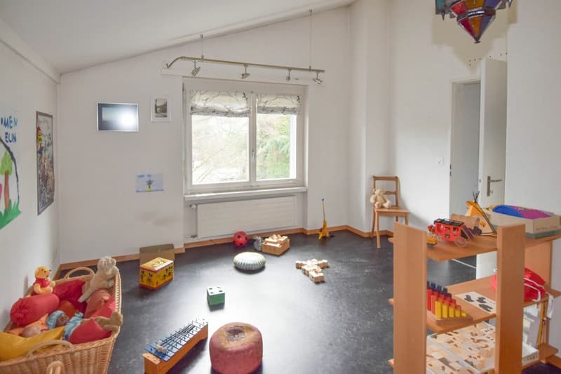 Freistehendes Einfamilienhaus mit idyllischem Garten (17)