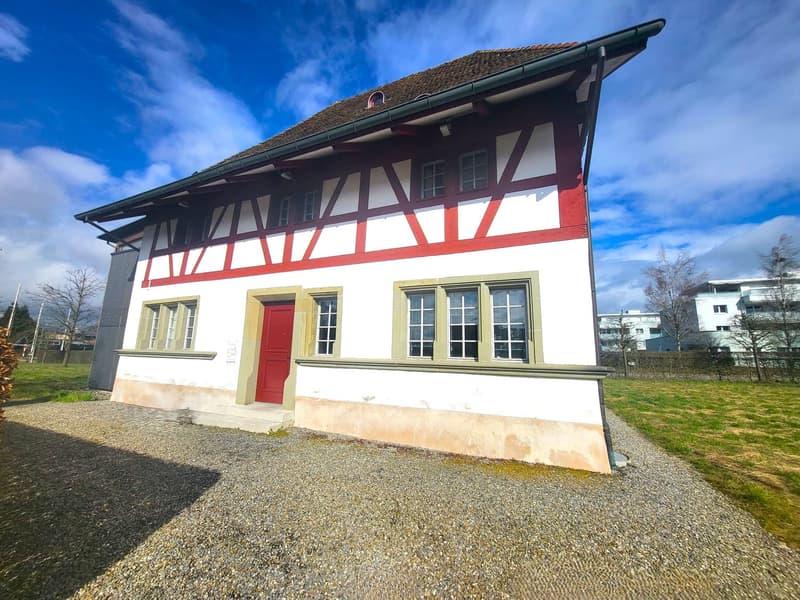 Aussenparkplätze zu vermieten (2)