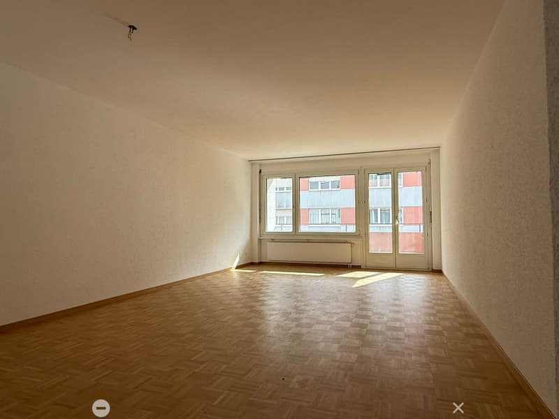 Große, moderne und sanierte 3.5 Zimmerwohnung im beliebtem Gurzelenquartier (7)
