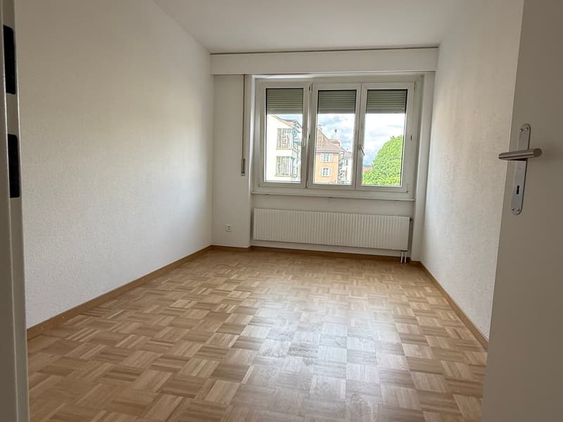 Große, moderne und sanierte 3.5 Zimmerwohnung im beliebtem Gurzelenquartier (9)