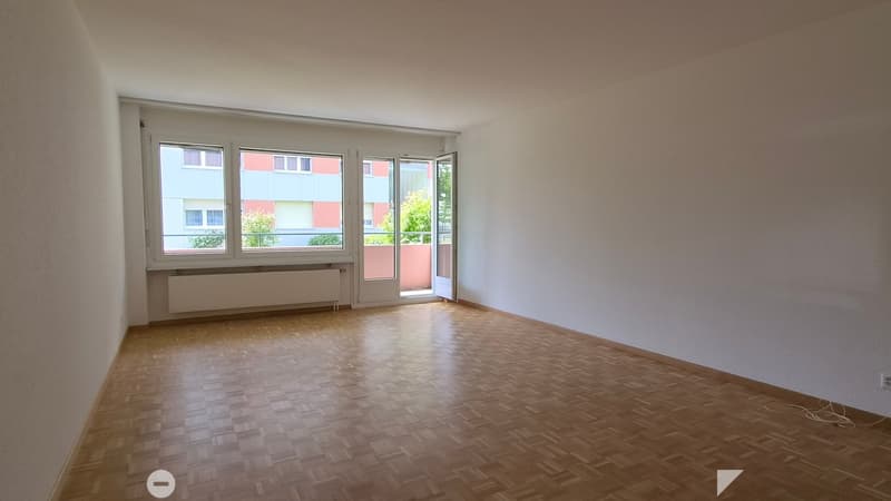 Helle 3-Zimmerwohnung mit Balkon an guter Lage in Biel (5)
