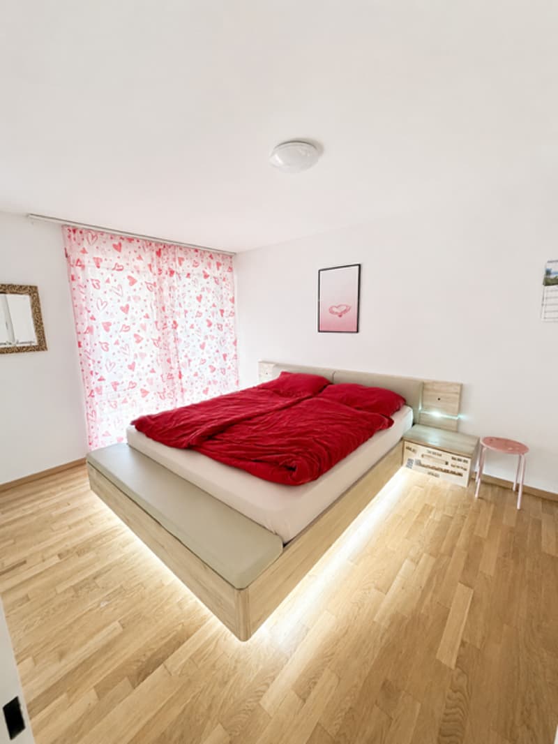 Moderne und helle 3.5-Zimmerwohnung mit grossem Balkon in Pieterlen (7)