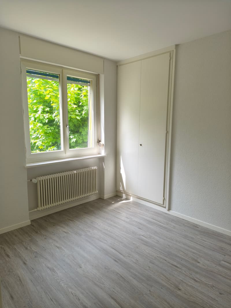 Helle 3-Zimmerwohnung mit Balkon – Aegertenstrasse 1, Biel (4)