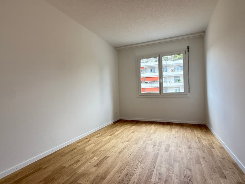 ERSTVERMIETUNG nach Sanierung: 4.5-Zi-Wohnung mit Balkon im Eigentumsstandart (3)