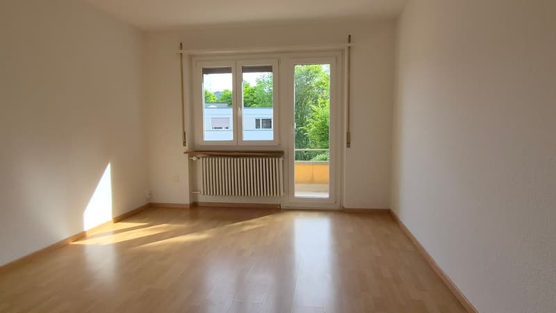 Helle 2-Zimmer-Wohnung mit Balkon in Brügg – sofort verfügbar! (6)