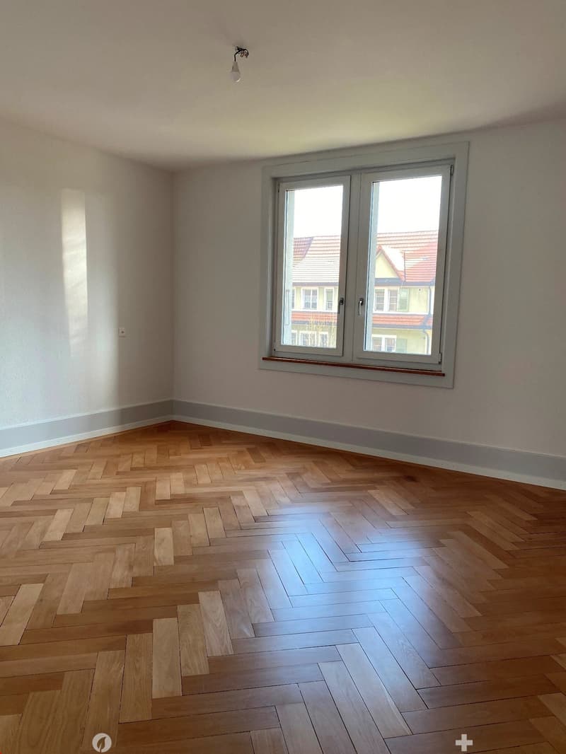 Schöne 3.5-Zimmerwohnung im begehrten Gurzelenquartier in Biel (5)