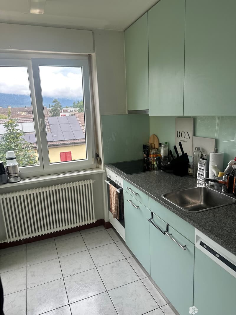 Helle 3.5-Zimmerwohnung mit zwei Balkonen in Biel (2)