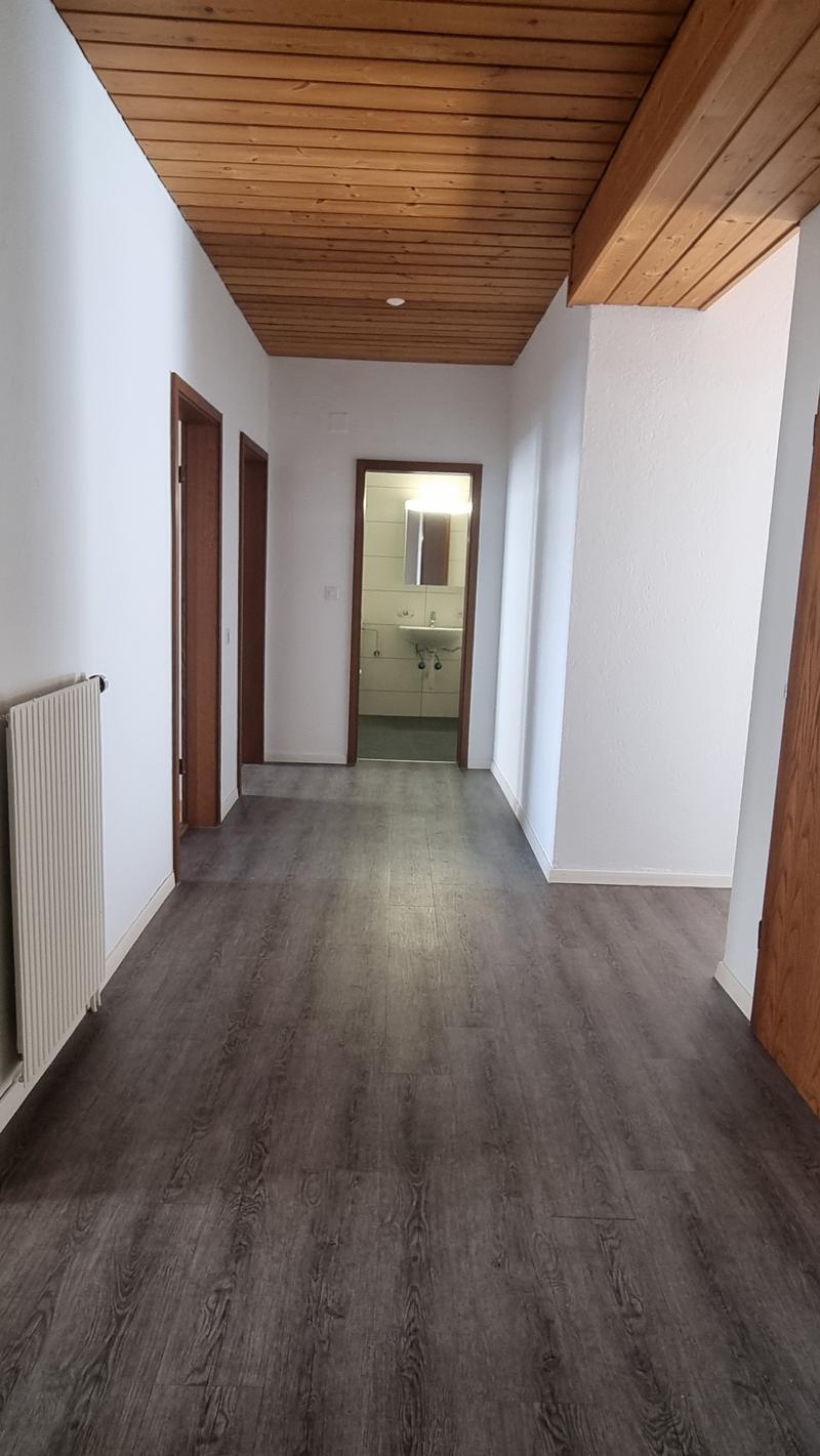 Appartement lumineux de 4 pièces avec 2 salles de bains – disponible immédiatement (8)